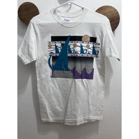 Hanes Other - Vintage Deadstock 90s Hanes Beefy Shirt Southwestern Coyote Moon White Small